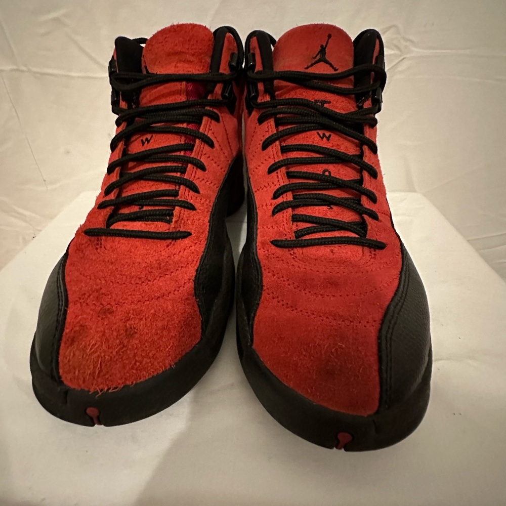 Worn Men’s Air Jordan 12 Retro